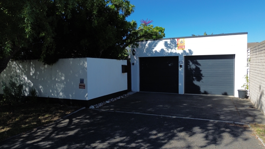 3 Bedroom Property for Sale in Table View Western Cape